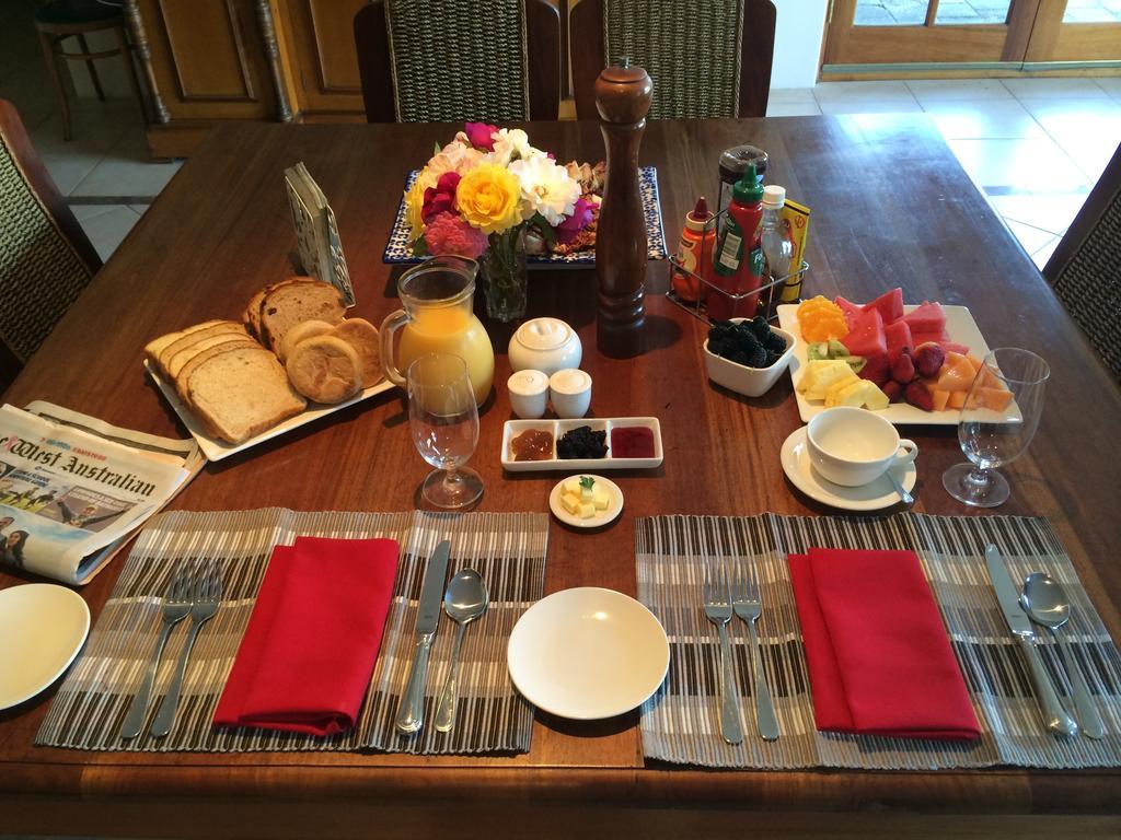 Nivalis Bed And Breakfast Herne Hill Buitenkant foto